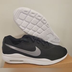 Nike Mens Air Max Oketo Anthracite/Wolf Grey Running shoe AQ2235 015 size 12.5